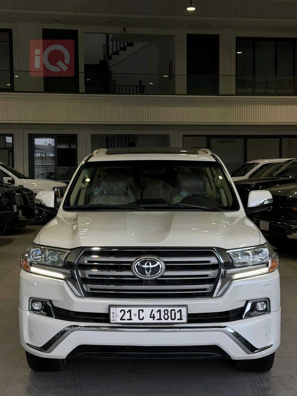 تويوتا لاندكروزر